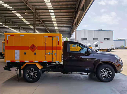 陈仓爆破器材运输车