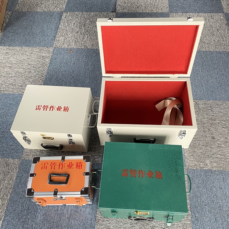 陈仓爆破工程作业箱如何选择？玻璃钢与传统材质的全面对比